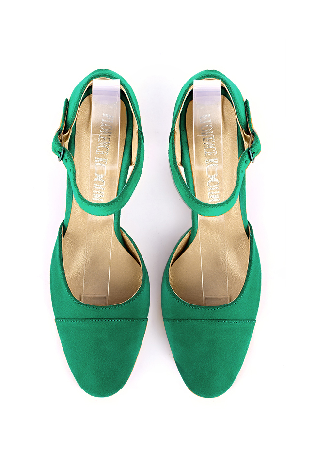 Women's emerald green elegant closed-back heels, with an instep strap. Round toe. Medium block heels - Top view